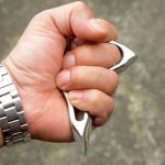 Cheap Solid Steel Single Finger Knuckle Duster Boxing Self Defense Buckle Window Breaker Outdoor EDC Tool Fashion - Image 4