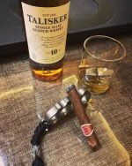 Find the best Knuckle Duster Boxing Self Defense Four Finger Buckle Window Breaker Knuckles Outdoor Camping EDC Tool Supply - Image 4