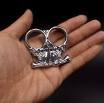 Get the newest Portable Knuckle Duster Boxing Defense Window Breaker Two Finger Buckle Combat Fighting EDC Tool For Cheap - Image 6